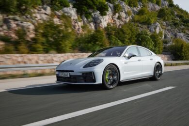 Porsche Panamera 4 E-Hybrid e 4S E-Hybrid: innovazione e prestazioni al top