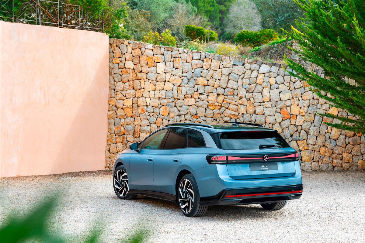 Volkswagen lancia ID.7 Tourer: la rivoluzione elettrica Volkswagen lancia ID.7 Tourer: la rivoluzione elettrica
