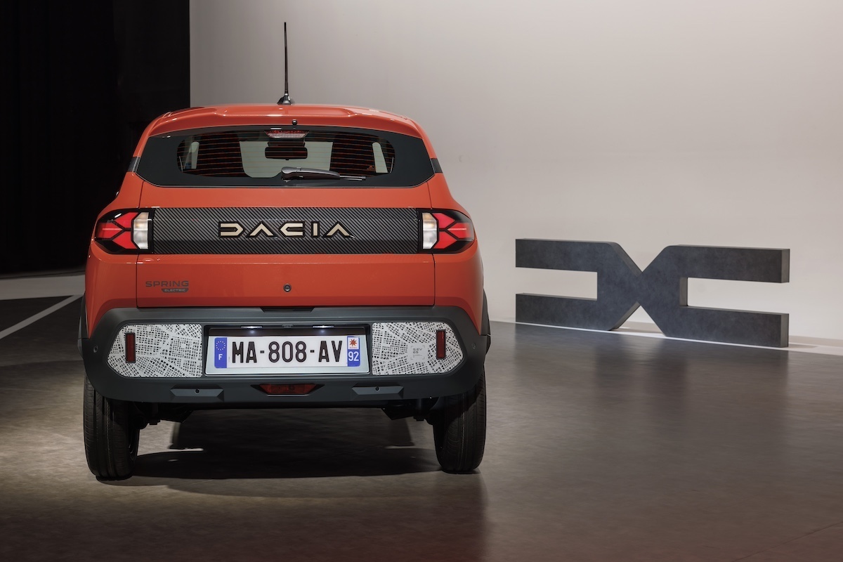 DACIA presenta Nuova Spring 100% elettrica DACIA presenta Nuova Spring 100% elettrica