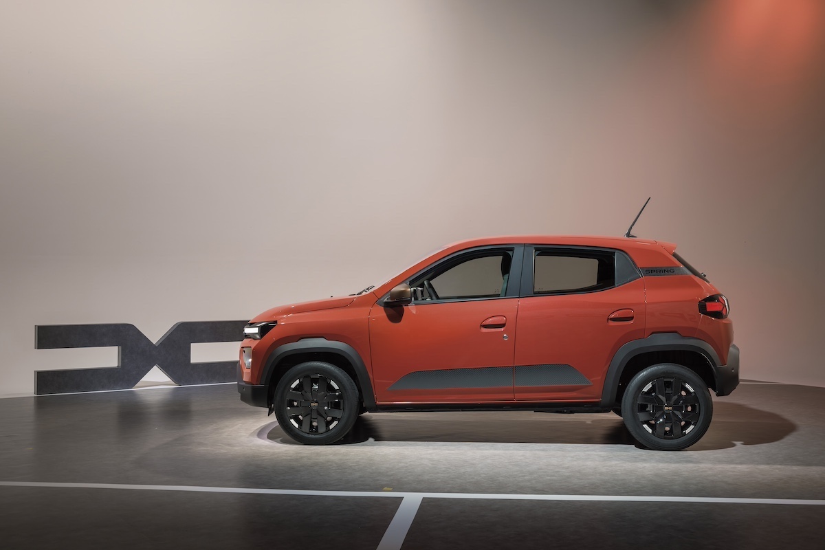 DACIA presenta Nuova Spring 100% elettrica DACIA presenta Nuova Spring 100% elettrica
