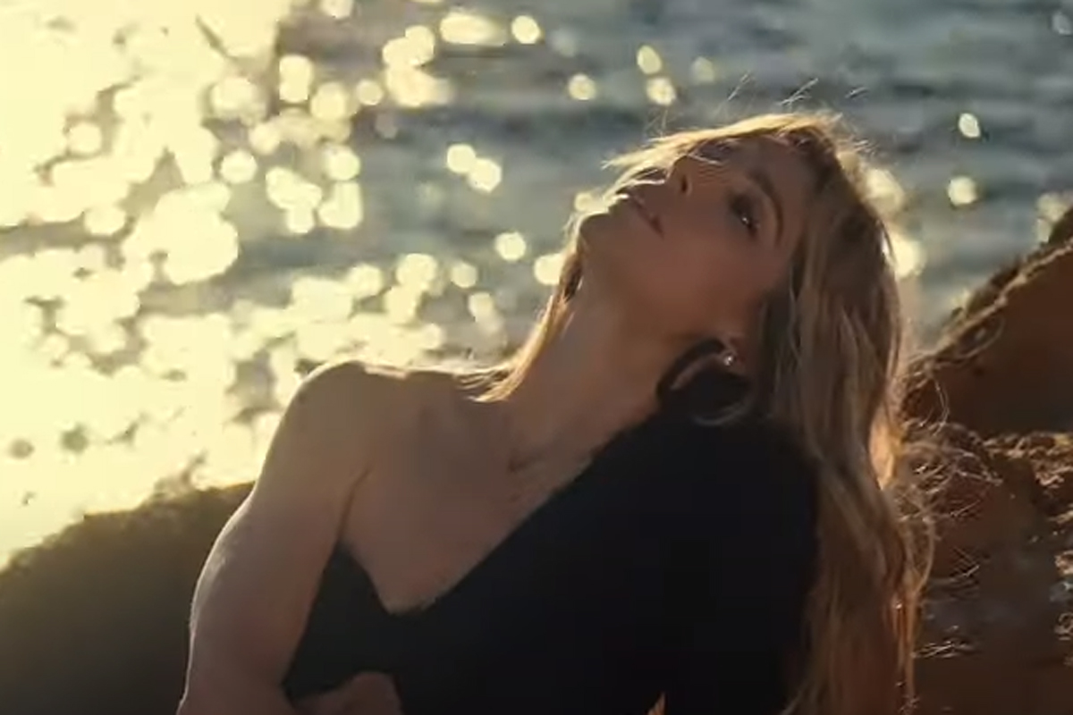 Elsa Pataky seducente per Gioseppo Woman. Lo spot adv fa sognare Elsa Pataky seducente per Gioseppo Woman. Lo spot adv fa sognare