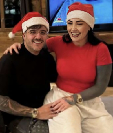 Chi è Valeria D’Agostino, l’esuberante fidanzata di Geolier. Foto