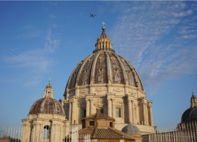 Altare di San Pietro, lavori sulle colonne di Bernini: ultimo restauro nel 700