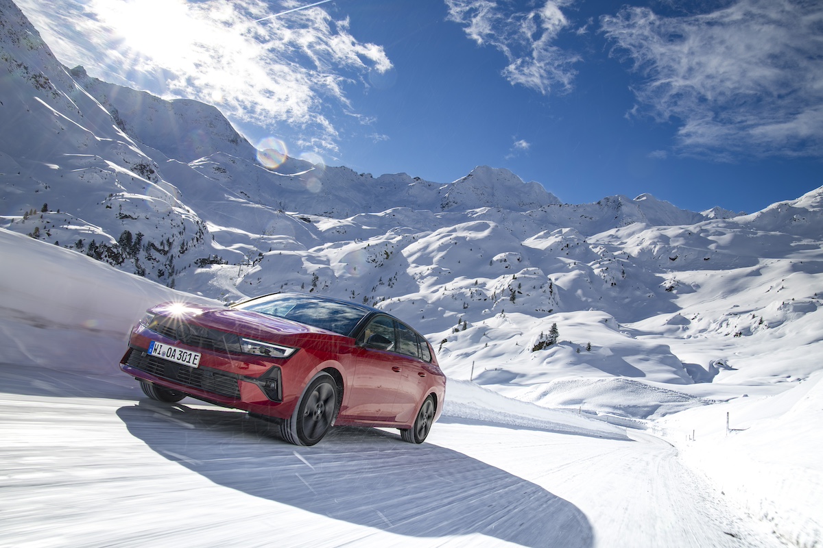 Opel Astra Sports Tourer Electric: La compagna ideale per ogni viaggio