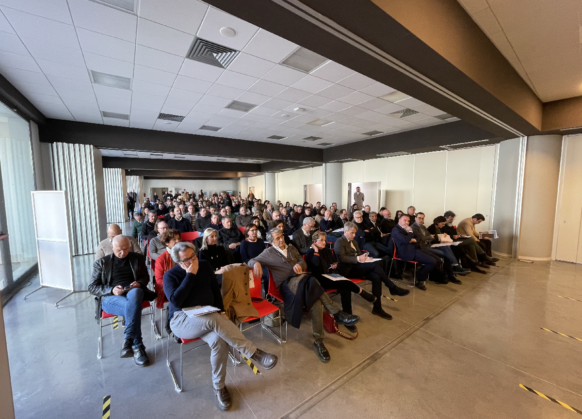 Comune di Noci, successo per l’evento sul rilancio dell’economia Comune di Noci, successo per l’evento sul rilancio dell’economia