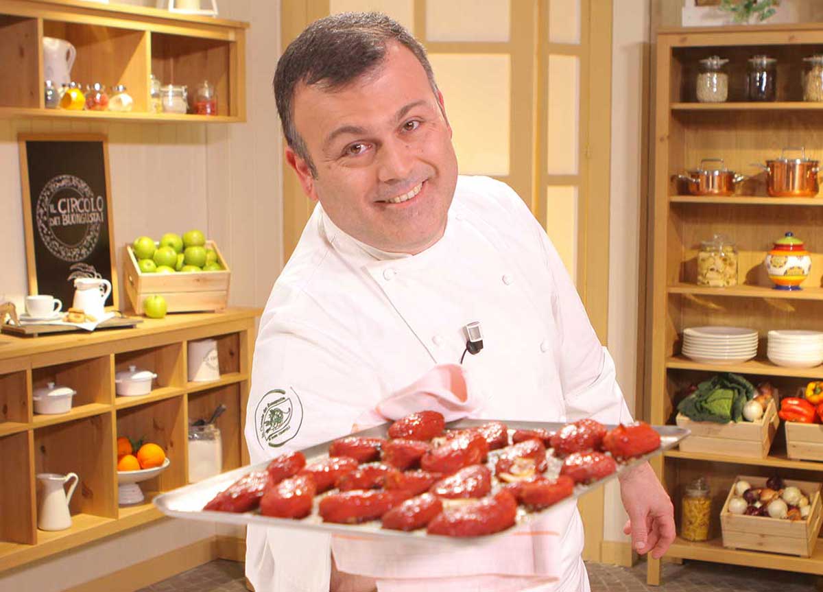 Cucina social, grilli e carne sintetica, l’ira di Campoli: “Basta, studiate” Cucina social, grilli e carne sintetica, l’ira di Campoli: “Basta, studiate”