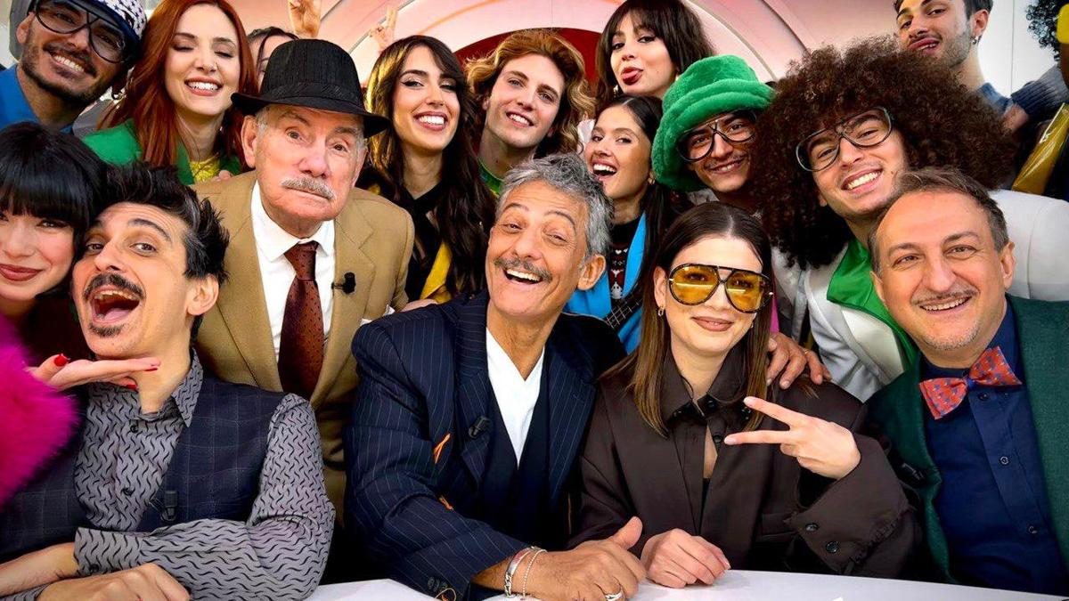 Galleria foto 'Spot sicurezza stradale, ironia di Fiorello: “Per la campagna contro il fumo scelsero…”' - foto 1