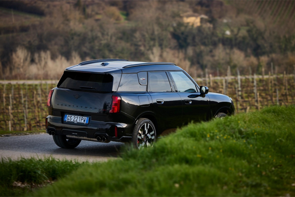 Nuova MINI John Cooper Works Countryman: prestazioni e stile al top