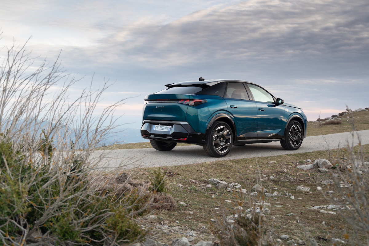 Nuovo PEUGEOT E-3008: prezzi più accessibile con gli incentivi statali Nuovo PEUGEOT E-3008: prezzi più accessibile con gli incentivi statali