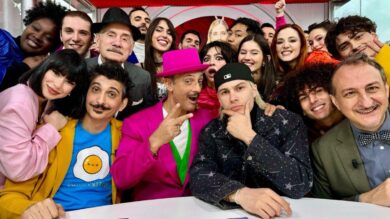 Fiorello ironia su Ferragni-Fedez: “Teoria del complotto, pare che i Ferragnez…”