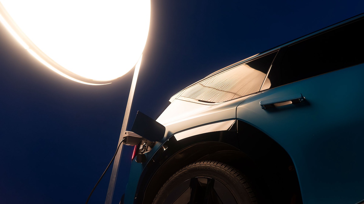 Kia EV9 Illumina la Norvegia con un sole artificiale