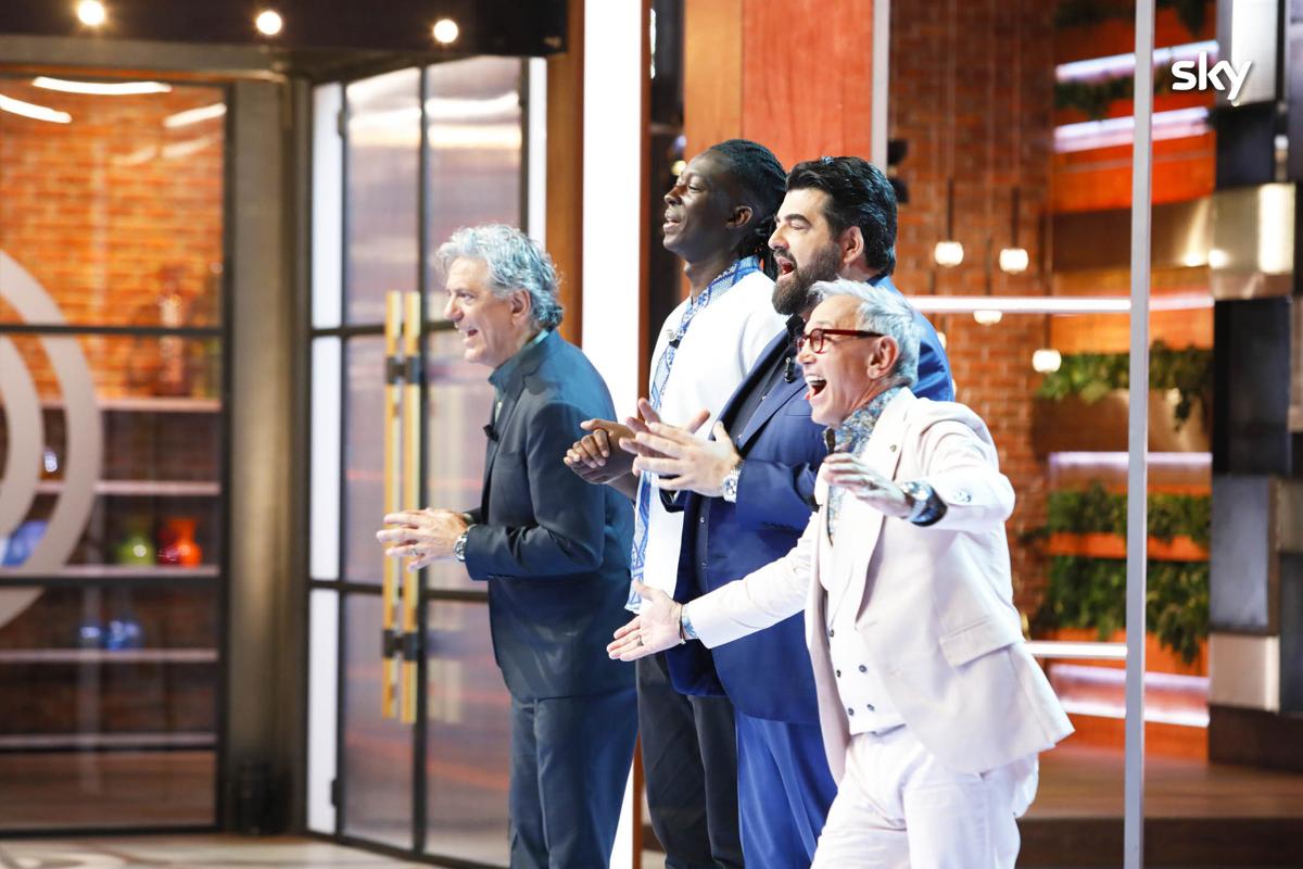 Masterchef 13, svelati i Fab Four per la finalissima (e ascolti tv super) Masterchef 13, svelati i Fab Four per la finalissima (e ascolti tv super)
