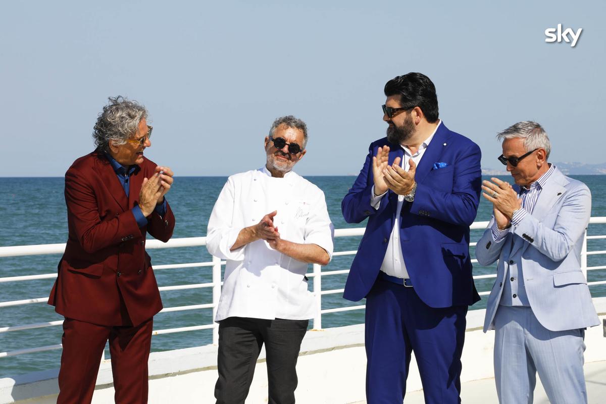 Masterchef 13, svelati i Fab Four per la finalissima (e ascolti tv super) Masterchef 13, svelati i Fab Four per la finalissima (e ascolti tv super)