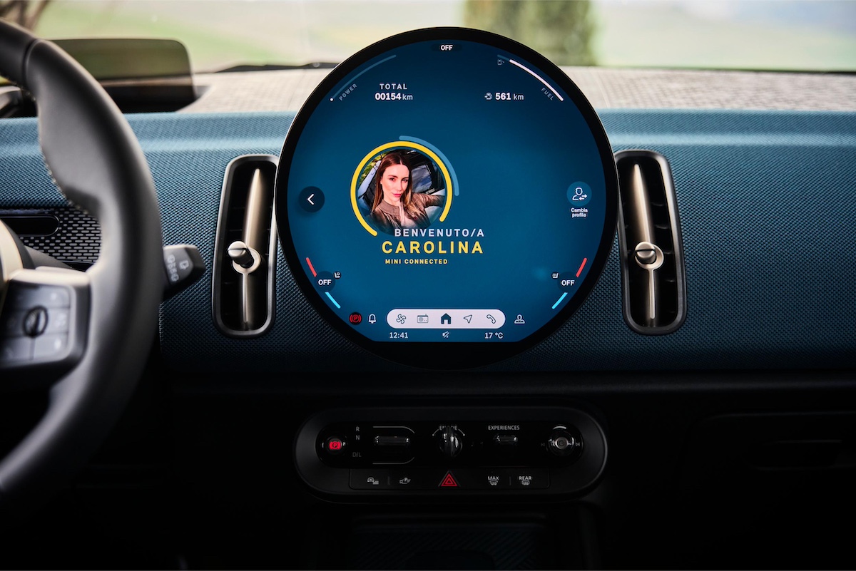 Con la Nuova MINI Countryman C: tra le colline del Chianti Con la Nuova MINI Countryman C: tra le colline del Chianti