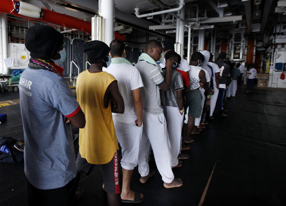 Migranti: Lombardia cerca 400 tutori per minori non accompagnati Migranti: Lombardia cerca 400 tutori per minori non accompagnati