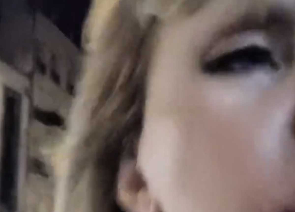 Alessandra Mussolini aggredita a bastonate: paura a Strasburgo. IL VIDEO