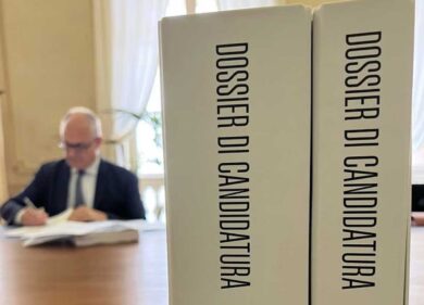 Gualtieri e la domanda scomoda sulle case popolari: ira del sindaco