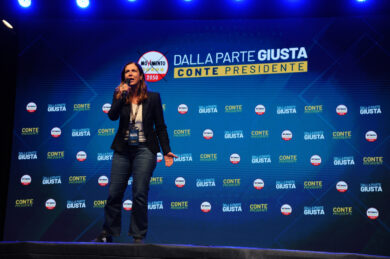 Sardegna, sconfitta devastante per Meloni e Cdx. Successo per Conte e i 5S