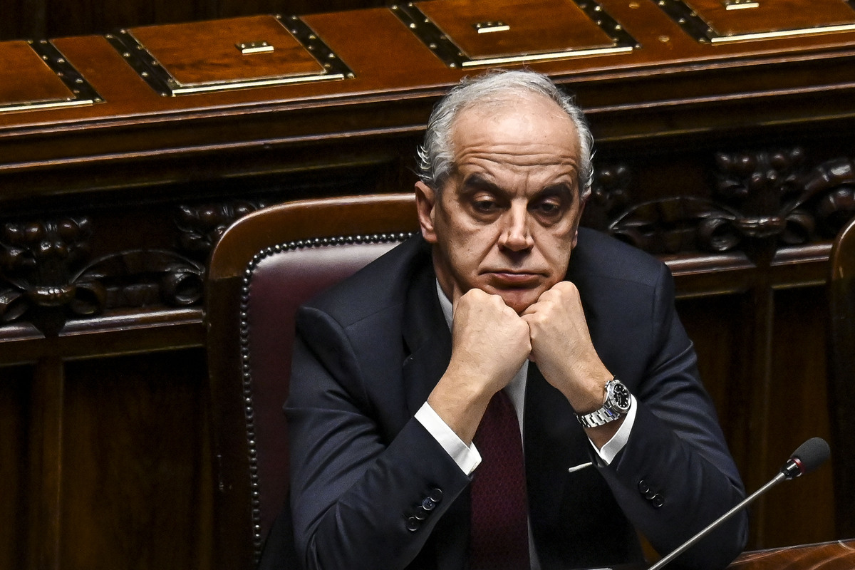 Ordine pubblico, Piantedosi: “Manganelli? No cambi di strategia dal governo” Ordine pubblico, Piantedosi: “Manganelli? No cambi di strategia dal governo”