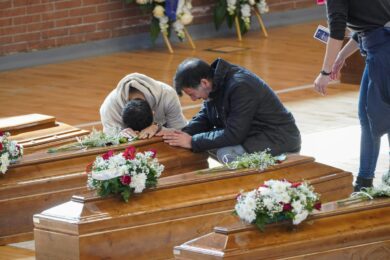 Cutro, l’anniversario: nasce un giardino a Crotone in ricordo dei 94 migranti