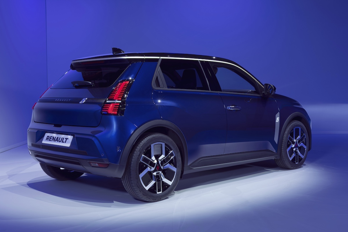 Renault a Ginevra accende i riflettori sulla nuova R5 E-Tech Electric