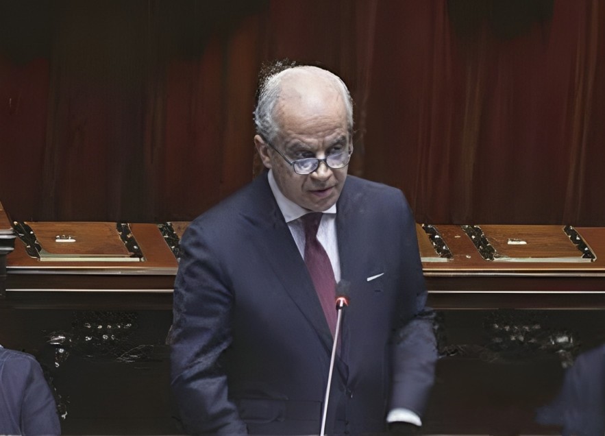 “No a processi sommari alla polizia”. Pisa, Piantedosi si allinea con Meloni “No a processi sommari alla polizia”. Pisa, Piantedosi si allinea con Meloni