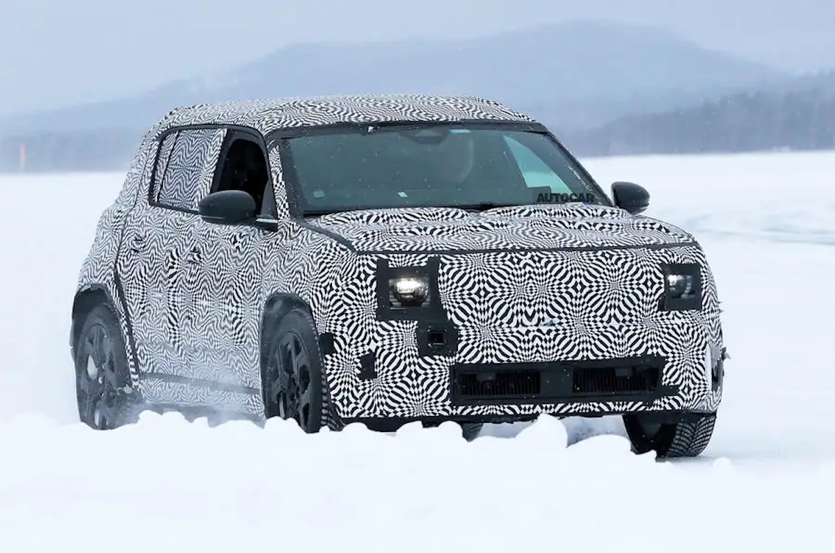 Il nuovo crossover Renault 4 pronto a sfidare le convenzioni nel 2025 Il nuovo crossover Renault 4 pronto a sfidare le convenzioni nel 2025