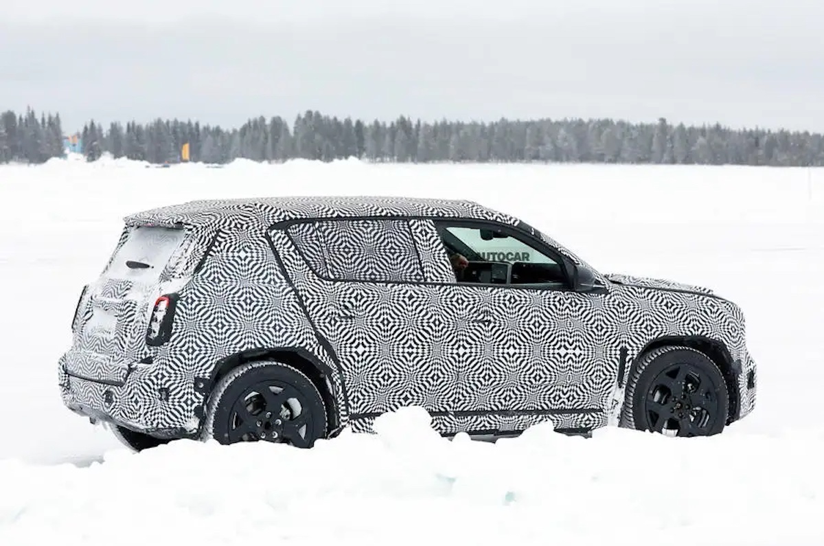 Il nuovo crossover Renault 4 pronto a sfidare le convenzioni nel 2025 Il nuovo crossover Renault 4 pronto a sfidare le convenzioni nel 2025