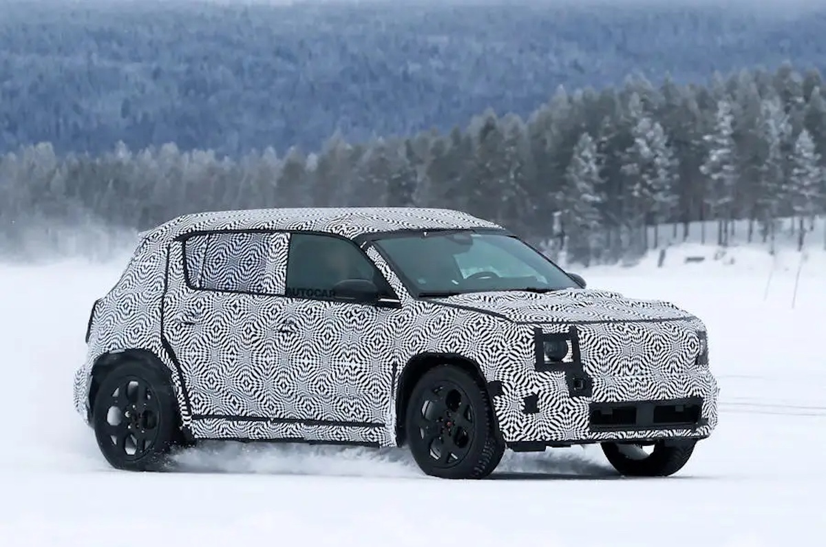 Il nuovo crossover Renault 4 pronto a sfidare le convenzioni nel 2025 Il nuovo crossover Renault 4 pronto a sfidare le convenzioni nel 2025