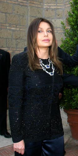 Veronica Lario come Meloni: “Non sono ricattabile. Stampa e Potere contro me”