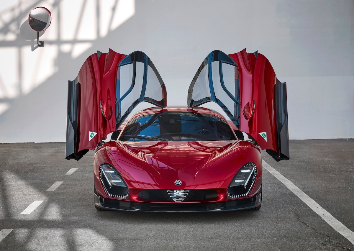 Alfa Romeo celebra il primo 33 Stradale Day Alfa Romeo celebra il primo 33 Stradale Day