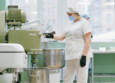 Alimentare, rinnovato il contratto: aumento di 280 euro ai 400mila lavoratori