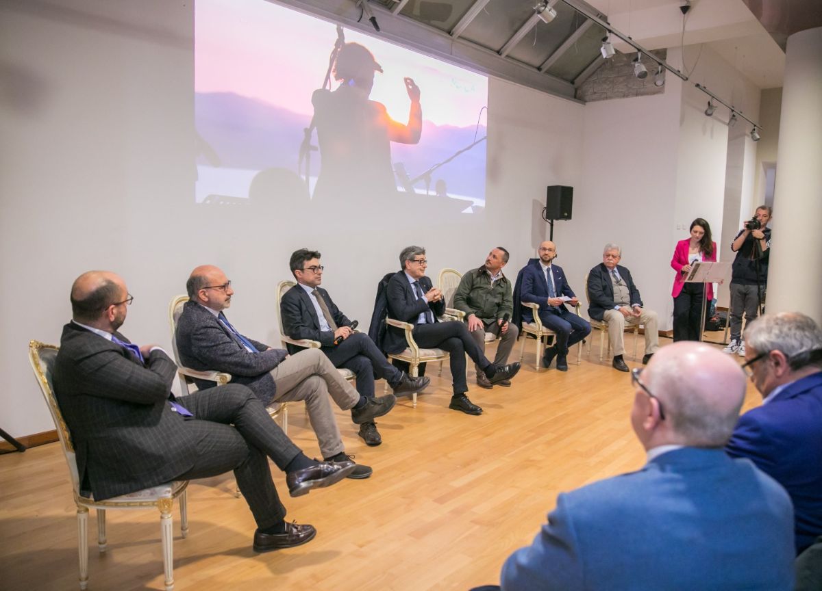 Il patto della Basilicata a sostegno di Maratea Capitale della Cultura 2026 Il patto della Basilicata a sostegno di Maratea Capitale della Cultura 2026