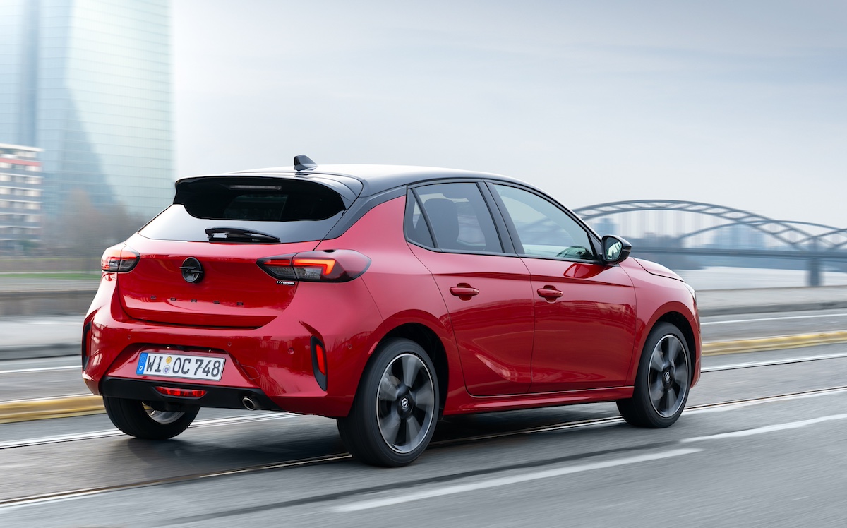 Opel Corsa Hybrid: un nuovo passo verso l’elettrificazione Opel Corsa Hybrid: un nuovo passo verso l’elettrificazione