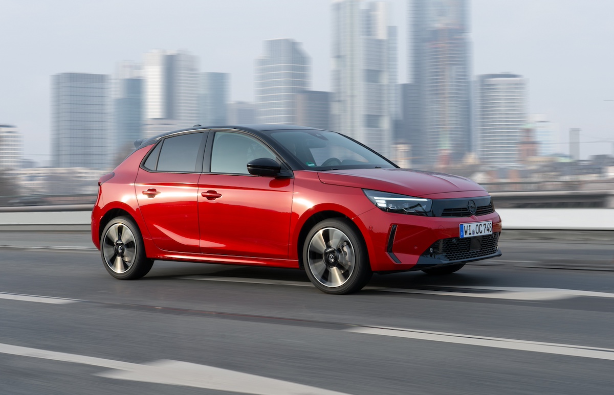 Opel Corsa Hybrid: un nuovo passo verso l’elettrificazione Opel Corsa Hybrid: un nuovo passo verso l’elettrificazione
