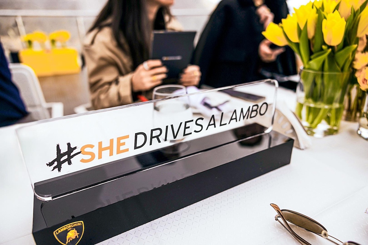 #SHEdrivesalambo: donne al volante della Urus S #SHEdrivesalambo: donne al volante della Urus S
