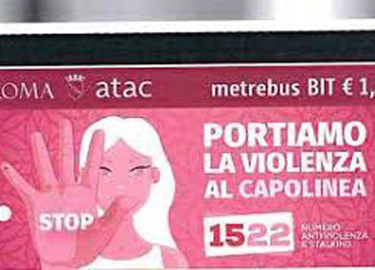 Trasporti, Atac lancia il biglietto per combattere la violenza sulle donne Trasporti, Atac lancia il biglietto per combattere la violenza sulle donne
