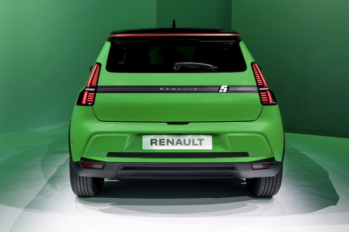 Renault 5 Rivoluziona il Mercato EV, 50.000 nomi in lista d’attesa Renault 5 Rivoluziona il Mercato EV, 50.000 nomi in lista d’attesa