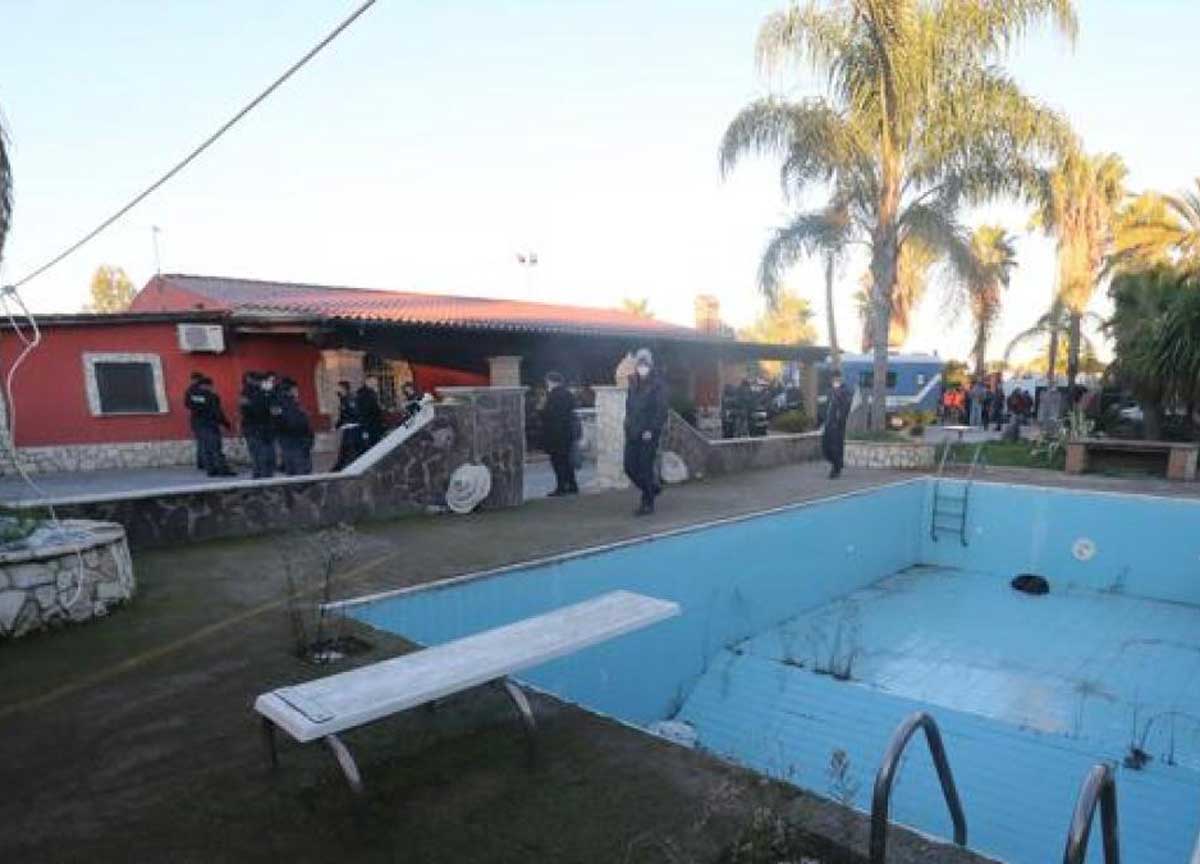 Casamonica, scacco al clan: sgomberata la villa confiscata al boss Giuseppe Casamonica, scacco al clan: sgomberata la villa confiscata al boss Giuseppe