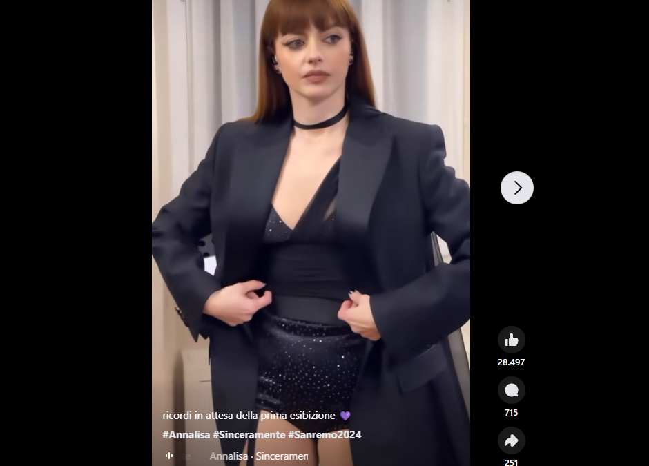 Tutti pazzi per il fenomeno Annalisa: dopo Sanremo ecco quanto guadagna Tutti pazzi per il fenomeno Annalisa: dopo Sanremo ecco quanto guadagna