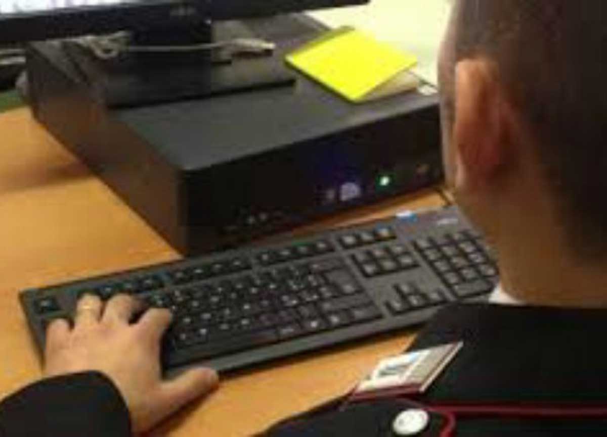 La banca dati dell’Arma per spiare moglie e suoceri: carabiniere nei guai La banca dati dell’Arma per spiare moglie e suoceri: carabiniere nei guai