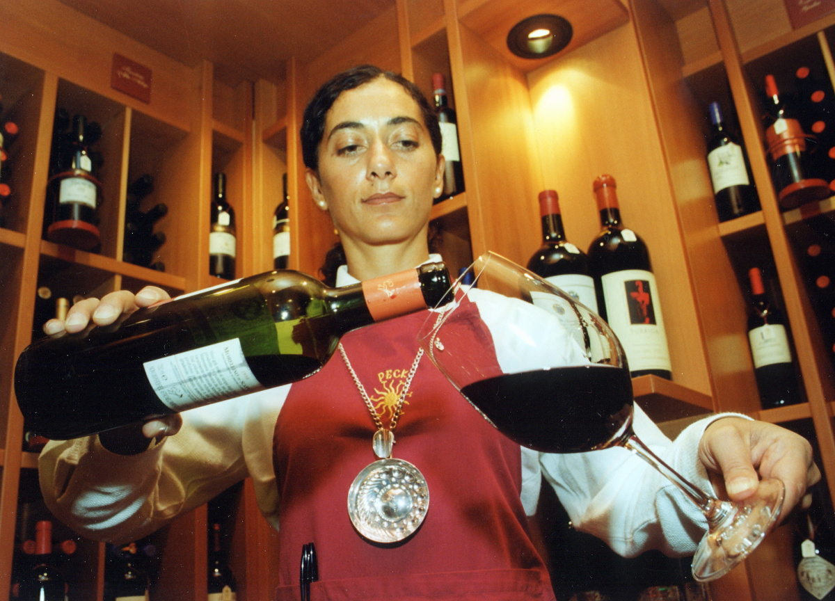 Vino, la guerra del Barolo. “Fermatevi subito, altrimenti la qualità crollerà” Vino, la guerra del Barolo. “Fermatevi subito, altrimenti la qualità crollerà”