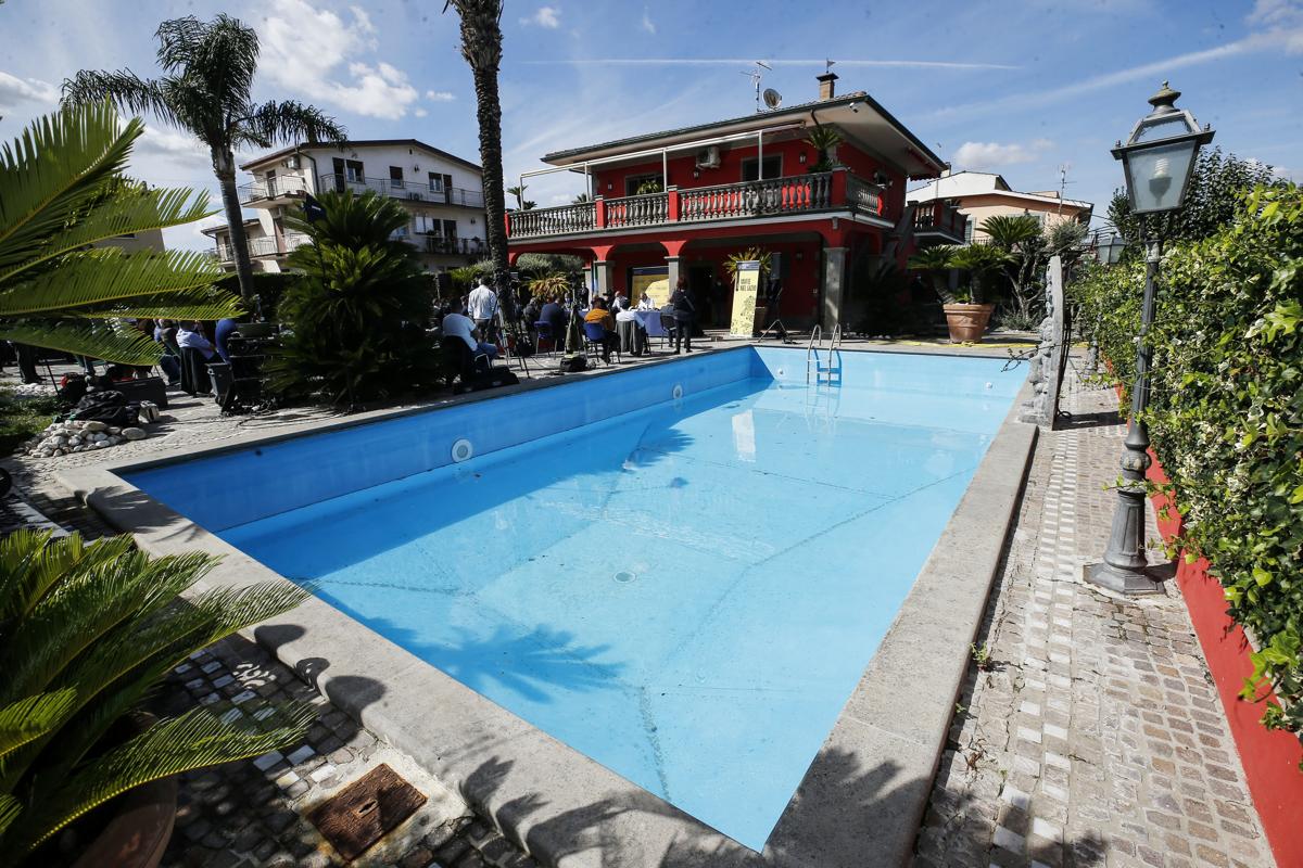 Botte e furti alla rampolla dei Casamonica: in manette un uomo di 35 anni Botte e furti alla rampolla dei Casamonica: in manette un uomo di 35 anni