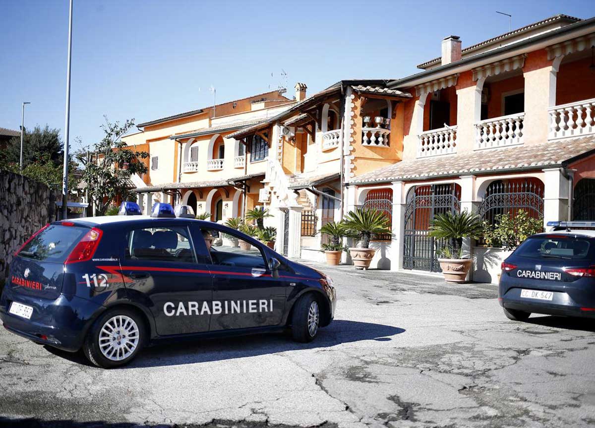 Botte e furti alla rampolla dei Casamonica: in manette un uomo di 35 anni Botte e furti alla rampolla dei Casamonica: in manette un uomo di 35 anni