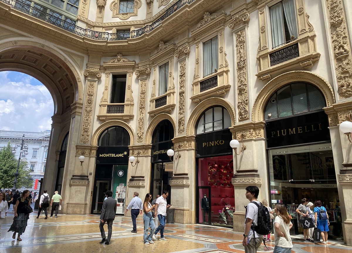 Milano: Galleria Vittorio Emanuele, due interventi di restauro per 1 milione Milano: Galleria Vittorio Emanuele, due interventi di restauro per 1 milione
