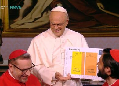 Crozza/Papa: «“La Ferragni batte il Papa” è solo un titolo per far vendere i giornali. bisogna imparare a leggere le curve! l’unica cosa che devo aumentare sono i follower»