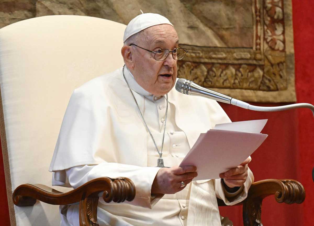 Guerra Israele-Ucraina, Bergoglio si corregge ma la toppa è peggio del buco Guerra Israele-Ucraina, Bergoglio si corregge ma la toppa è peggio del buco