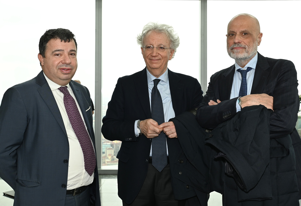 Carlo Nordio ministro della Giustizia accordo alloggi Regione Lombardia Carlo Nordio ministro della Giustizia accordo alloggi Regione Lombardia