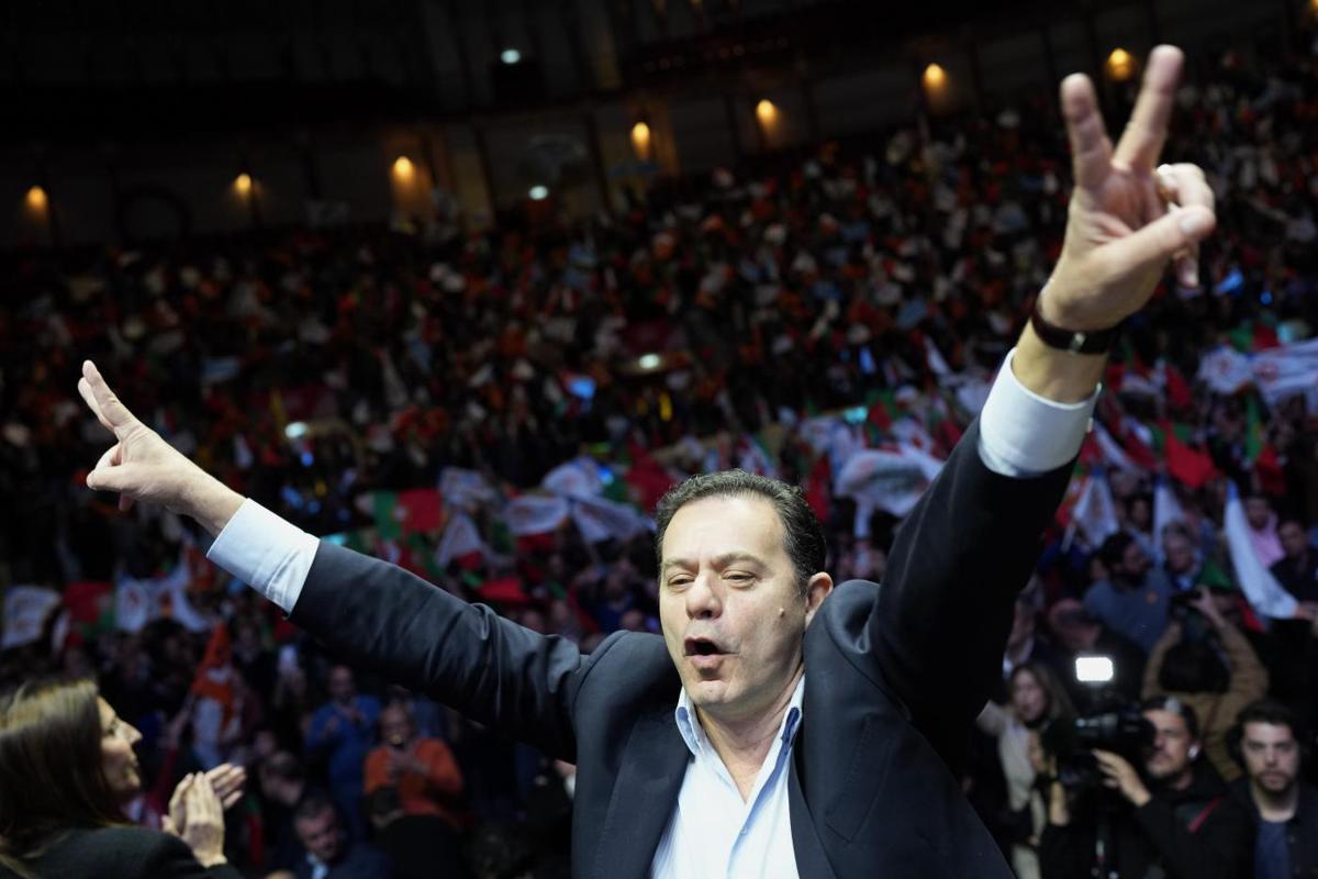 Voto Portogallo, vince il centrodestra. Exploit di Ventura, alleato di Salvini Voto Portogallo, vince il centrodestra. Exploit di Ventura, alleato di Salvini