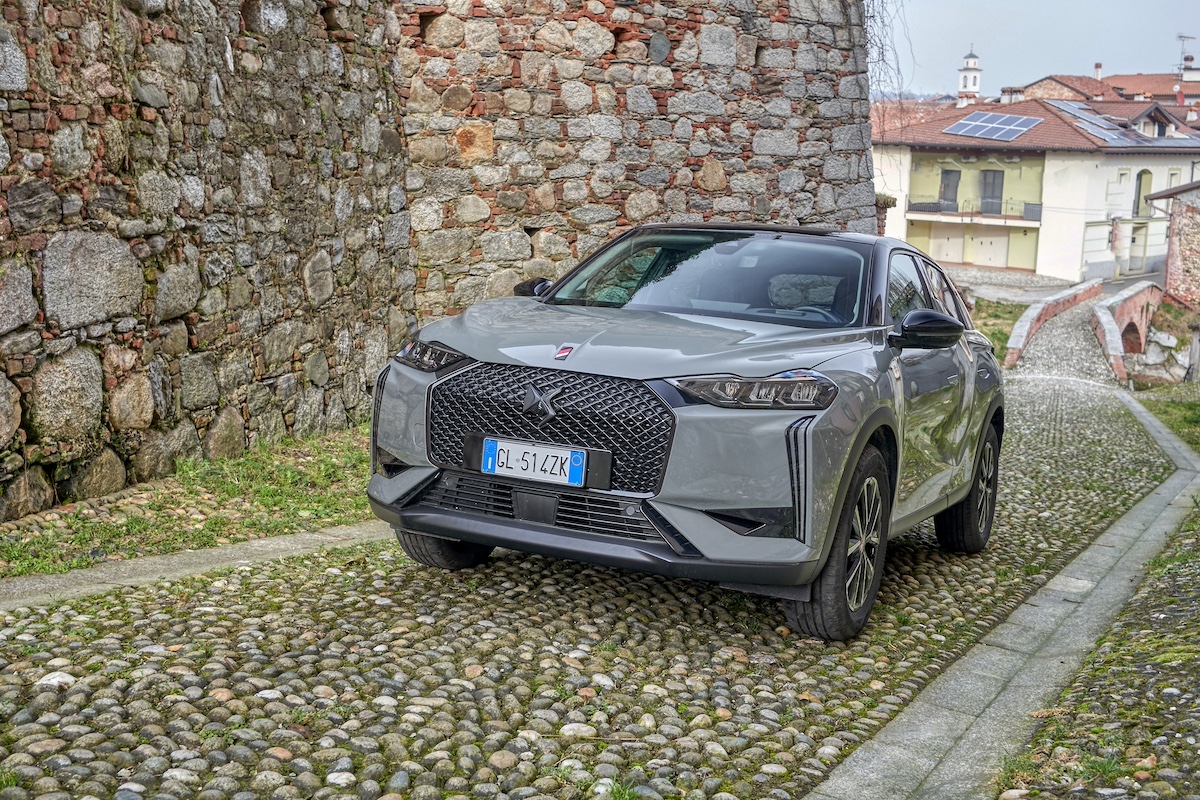 Torino e DS 3 E-TENSE: viaggio elegante e sostenibile